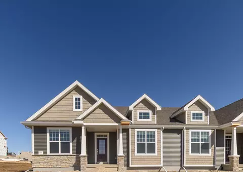 711 Cozy Farm Rd, Waunakee, WI 53597