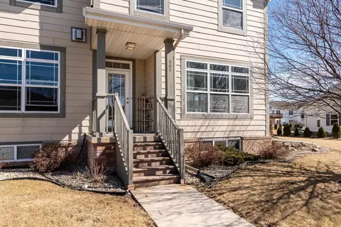 207 Wyalusing Dr, Madison, WI 53718