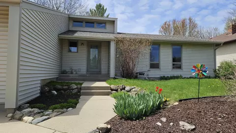 308 Thompson St, Verona, WI 53593