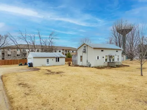 4317 Windsor Rd, Windsor, WI 53598