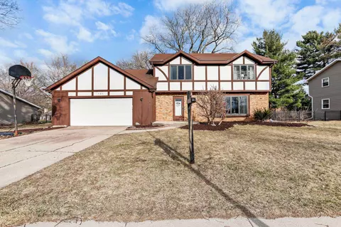 121 S Yellowstone Dr, Madison, WI 53705