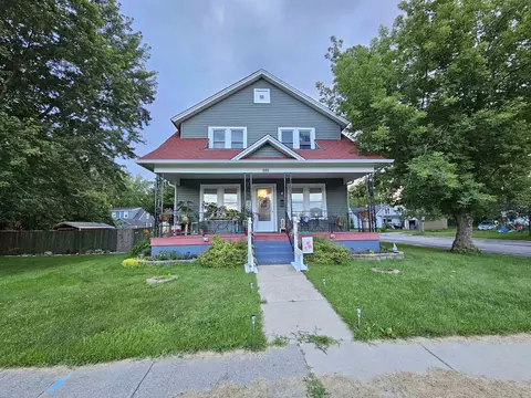 505 Elm St, Mauston, WI 53948