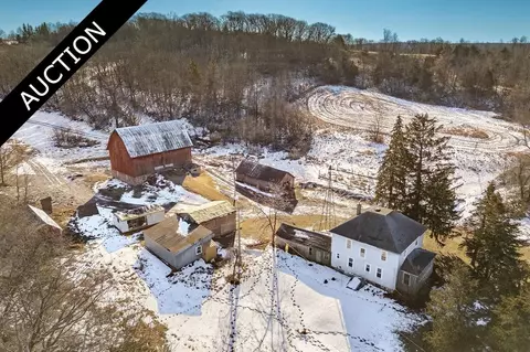 s5504 High Hill Drive, Baraboo, WI 53913
