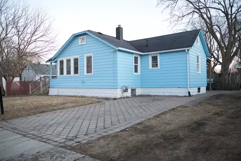 824 Allen St, Belvidere, IL 61008
