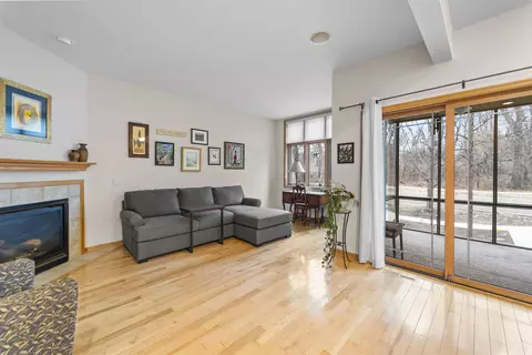 42 Wood Brook Way, Fitchburg, WI 53711