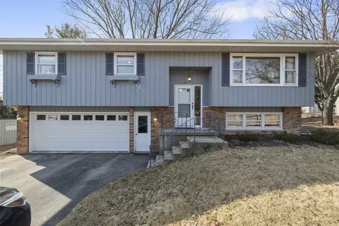 125 Jill Ct, Oregon, WI 53575