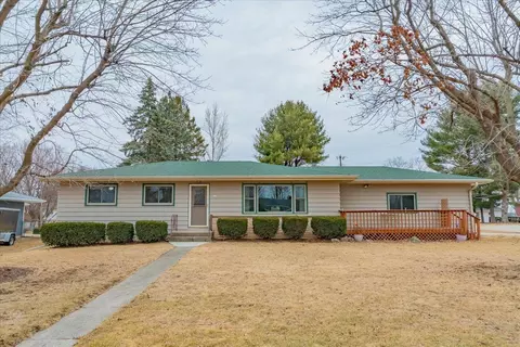 235 Sterling Dr, Oregon, WI 53575