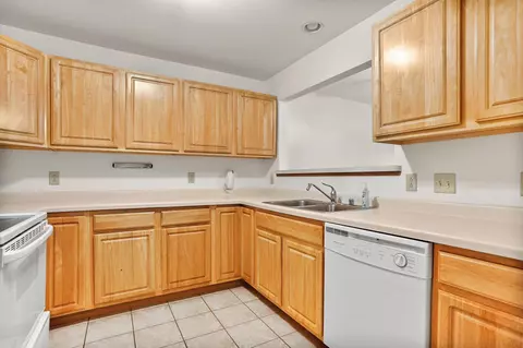2320 Jackson St #215, Stoughton, WI 53589