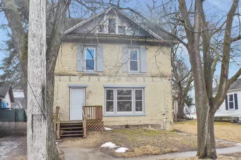 705 Washington St, Edgerton, WI 53534