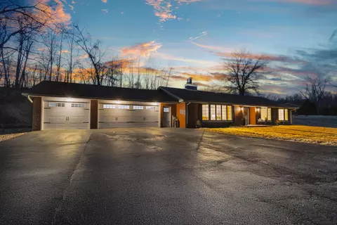 7849 Kruchten Rd, Lodi, WI 53555