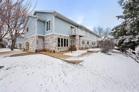 942 Acewood Blvd, Madison, WI 53714