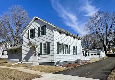 134 N Wilson Ave, Jefferson, WI 53549