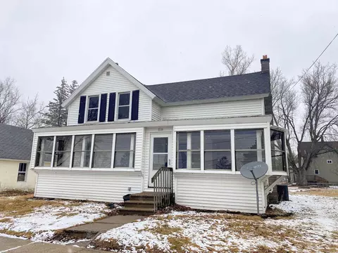 510 Main St, Rewey, WI 53580