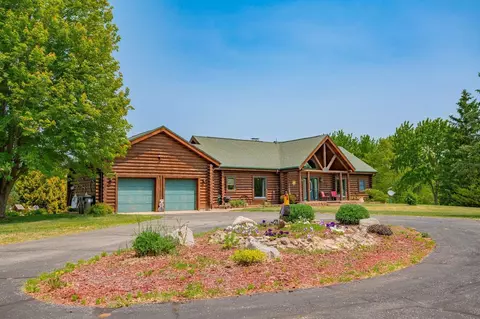 2655 W Finley Rd, Beloit, WI 53511