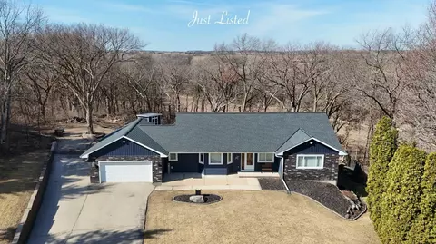 5817 Lochinvars Trl, Marshall, WI 53559