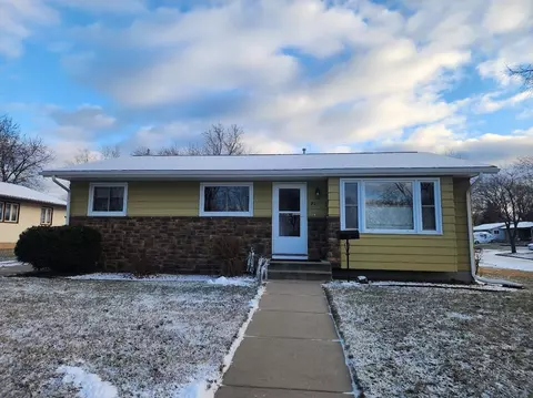 801 Wheeler Rd, Madison, WI 53704