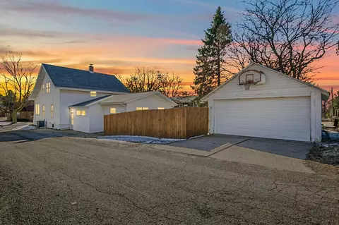 2013 16th Ave, Monroe, WI 53566