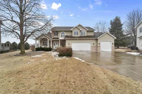 816 Turnberry Dr, Waunakee, WI 53597