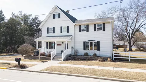 201 N Main St, Orfordville, WI 53576