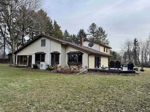 7174 W Mineral Point Rd, Verona, WI 53593