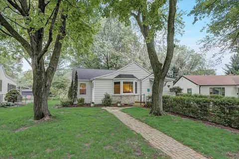 227 Standish Ct, Madison, WI 53705