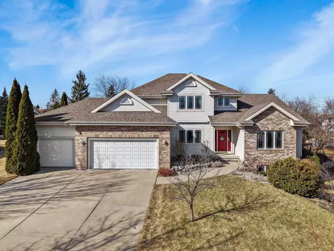 1808 Tierney Dr, Waunakee, WI 53597