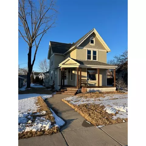 306 W Water St, Princeton, WI 54968
