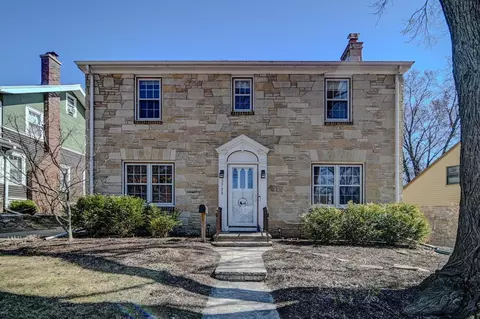 2708 Lakeland Ave, Madison, WI 53704
