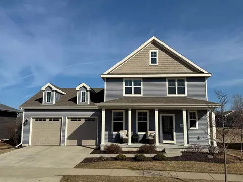 1405 Thoreau Dr, Sun Prairie, WI 53590