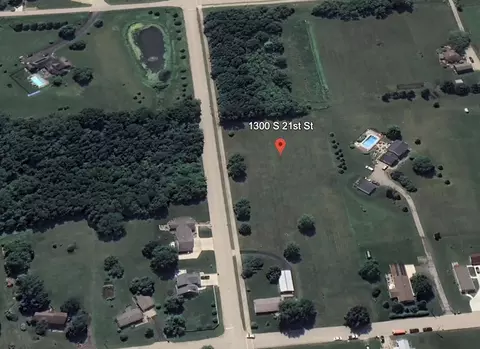 1300 S 21st St, Prairie Du Chien, WI 53821