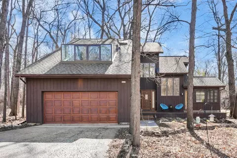2629 Arboretum Dr, Madison, WI 53713