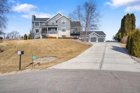 7502 Indigo Cir, Middleton, WI 53562