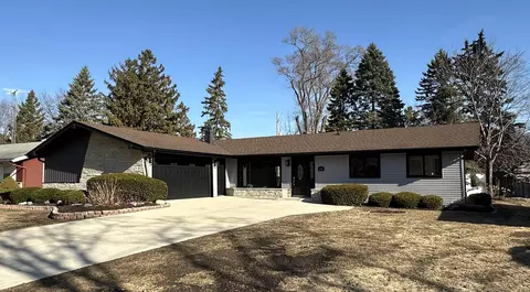 2018 Conway Dr, Janesville, WI 53548