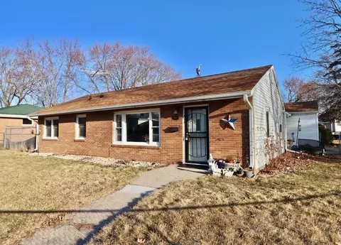 1813 Janie Ln, Beloit, WI 53511