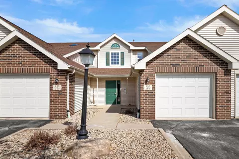 261 Kearney Way, Waunakee, WI 53597