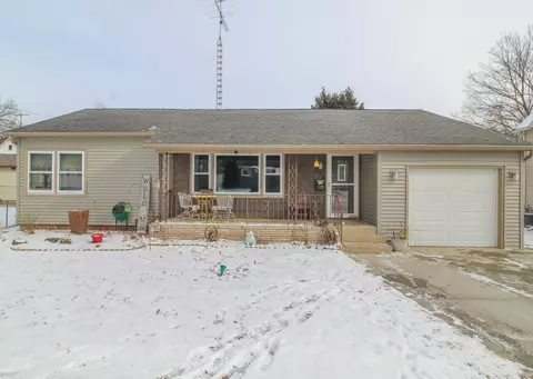 116 Shirley St, Fort Atkinson, WI 53538