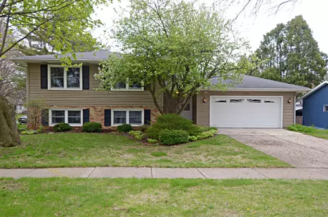 2325 Stuart Ct, Madison, WI 53704