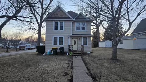 208 Polk St, Lancaster, WI 53813