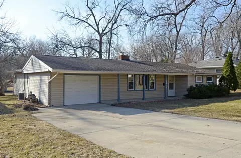 5511 Maywood Rd, Monona, WI 53716