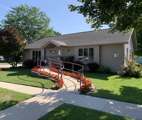 203 S Main St, Oakfield, WI 53065