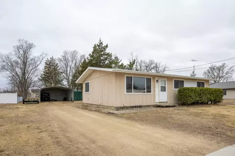 119 Oak St, Pardeeville, WI 53954