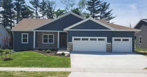4416 Scottys Dr, Janesville, WI 53546