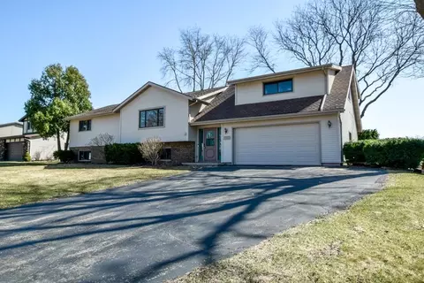 202 Winston Way, Waunakee, WI 53597