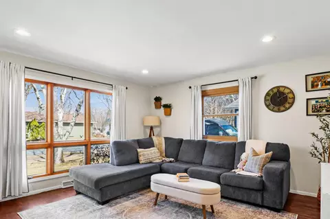 6105 Birch Hill Dr, Madison, WI 53711