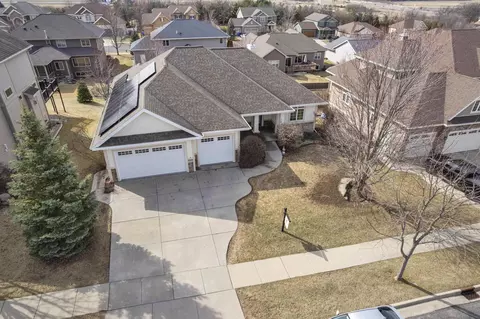 1156 Pinehurst Dr, Verona, WI 53593