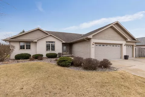 4110 Sandstone Dr, Janesville, WI 53546