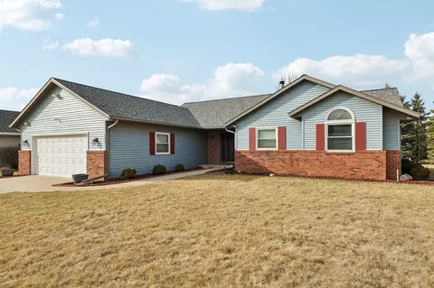 104 Sandridge Trl, Sun Prairie, WI 53590