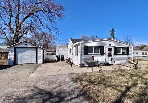 2079 Shopiere Rd, Beloit, WI 53511