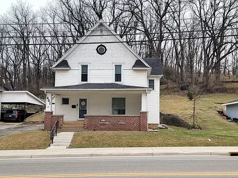 601 Galena St, Darlington, WI 53530