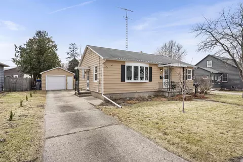 917 Carol St, Watertown, WI 53094